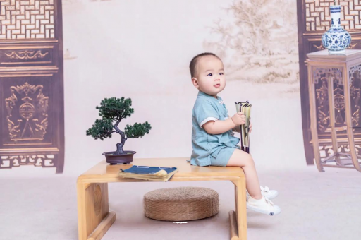 九江宝宝几个月笑出声