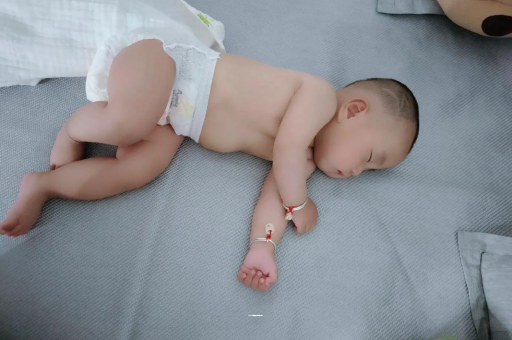 九江宝宝发烧可以喝牛奶吗